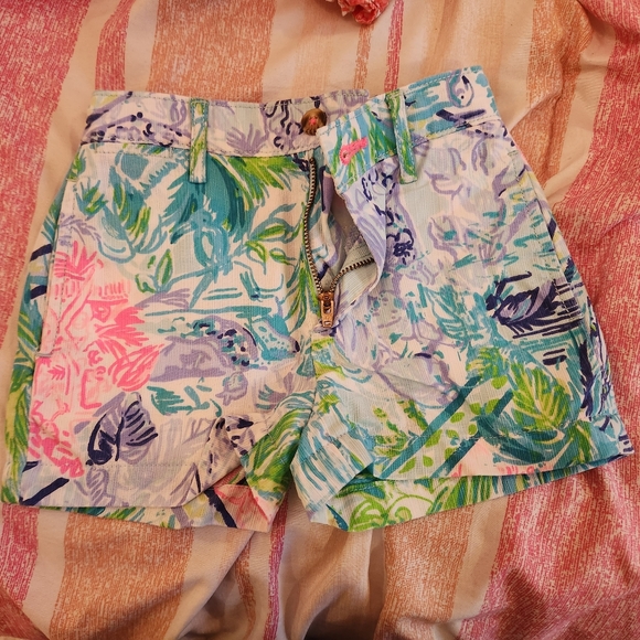 Shorts - Picture 1 of 2